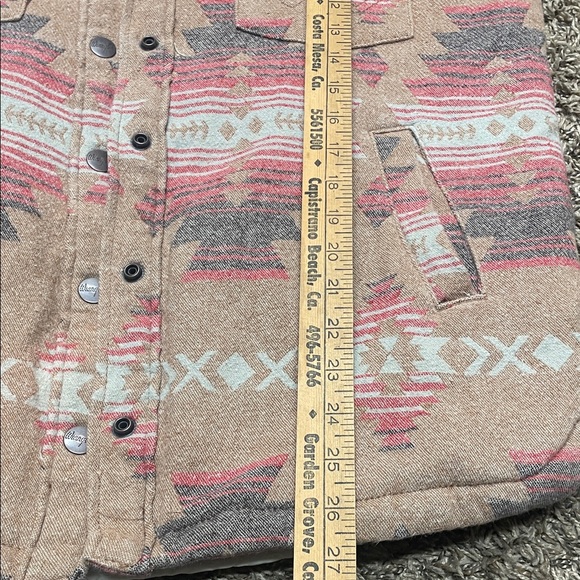Wrangler Women’s western Aztec Pattern Jacket size M - Picture 8 of 10